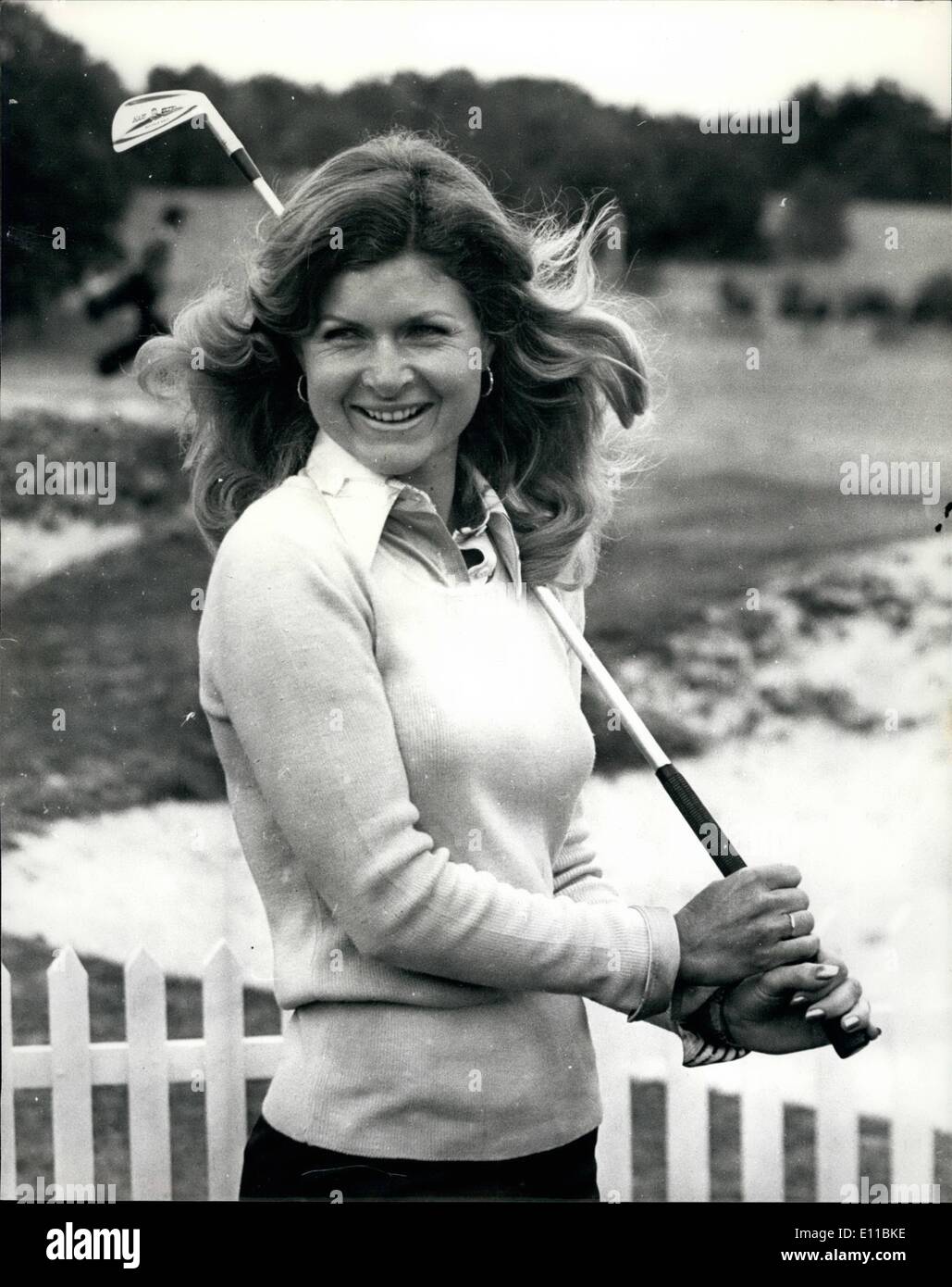 08 août, 1976 - L'Colgate Womens Open Golf Championships à Sunningdale : certains des meilleurs joueuses étaient à Sunningdale Golf aujourd'hui pratiquer le championnat européen de Colgate fon.Photo montre Marlene Floyd d'Amérique et la sœur de la célèbre Ray Floyd après la pratique d'aujourd'hui. Banque D'Images