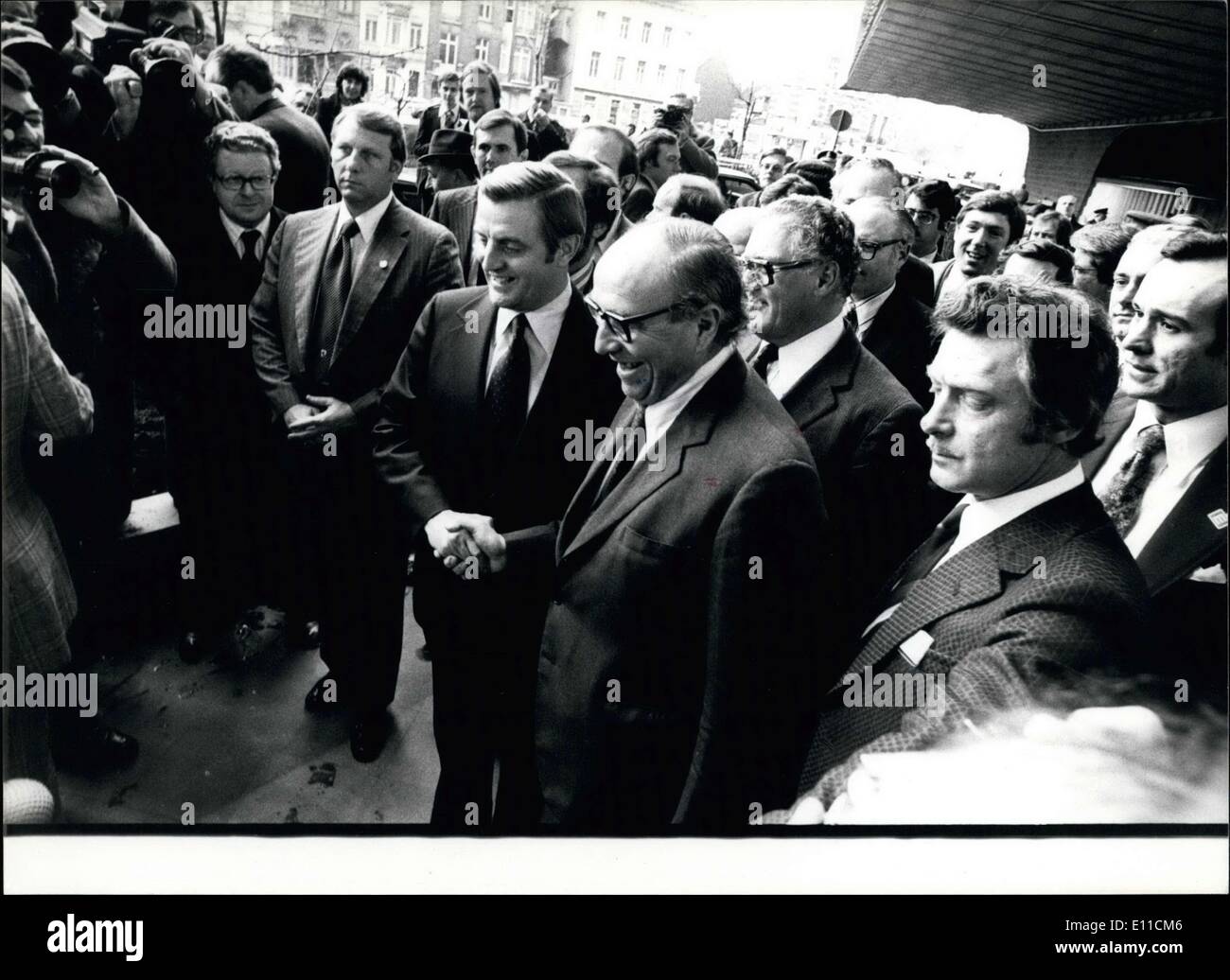 24 janvier 1977 - Walter Mondale et Roy Jenkins à Bruxelles Banque D'Images