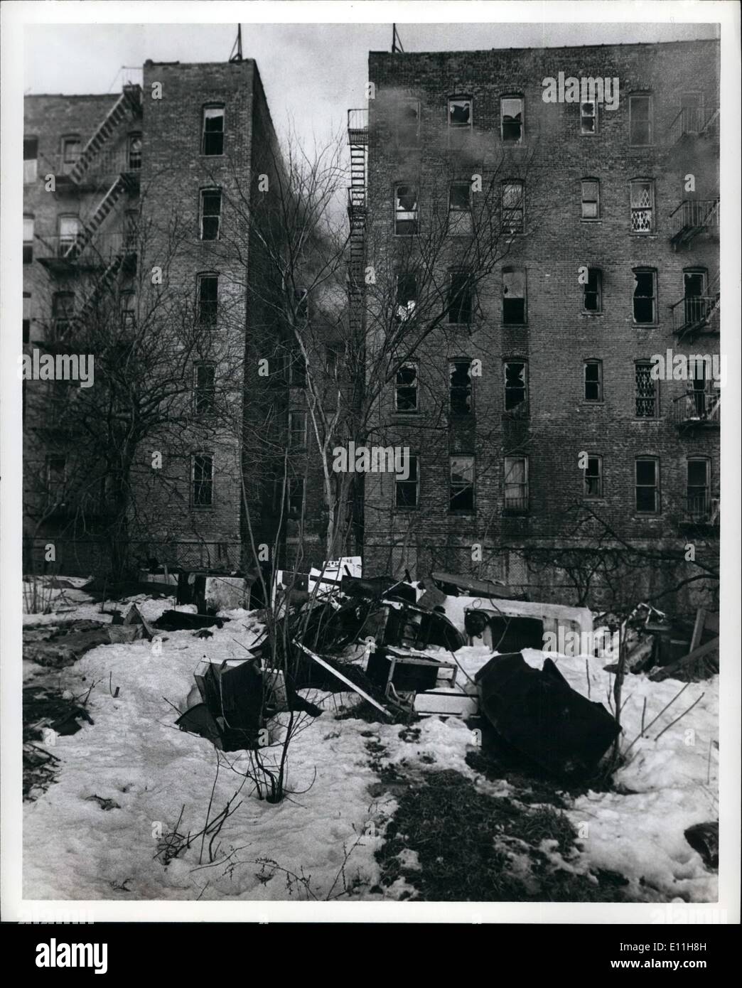 01 janvier 1978 - incendie dans l'Ouest x Trent Avenue. Logement abandonné. Banque D'Images