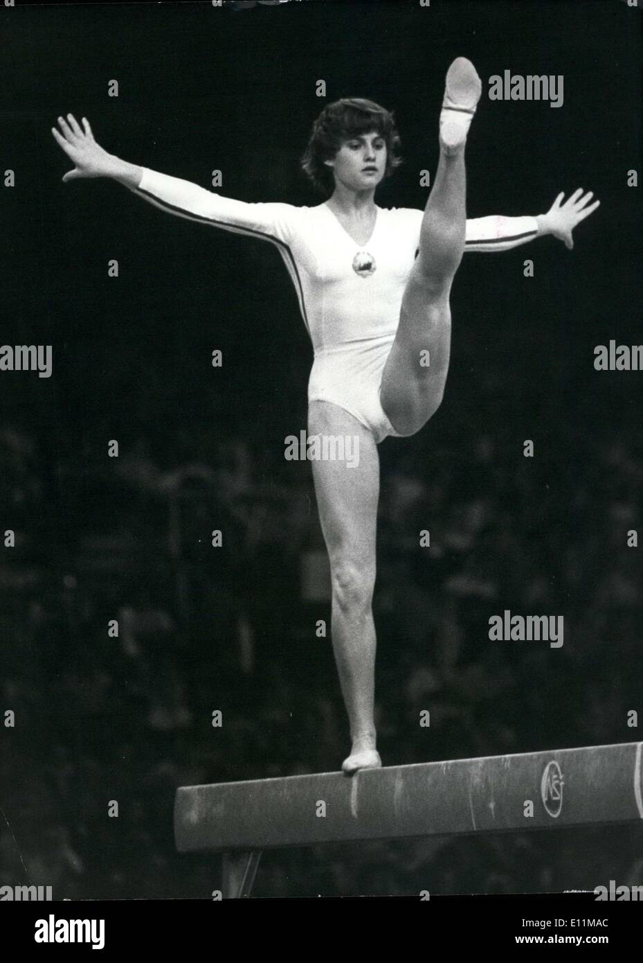 Nadia comaneci Banque de photographies et d’images à haute résolution Alamy