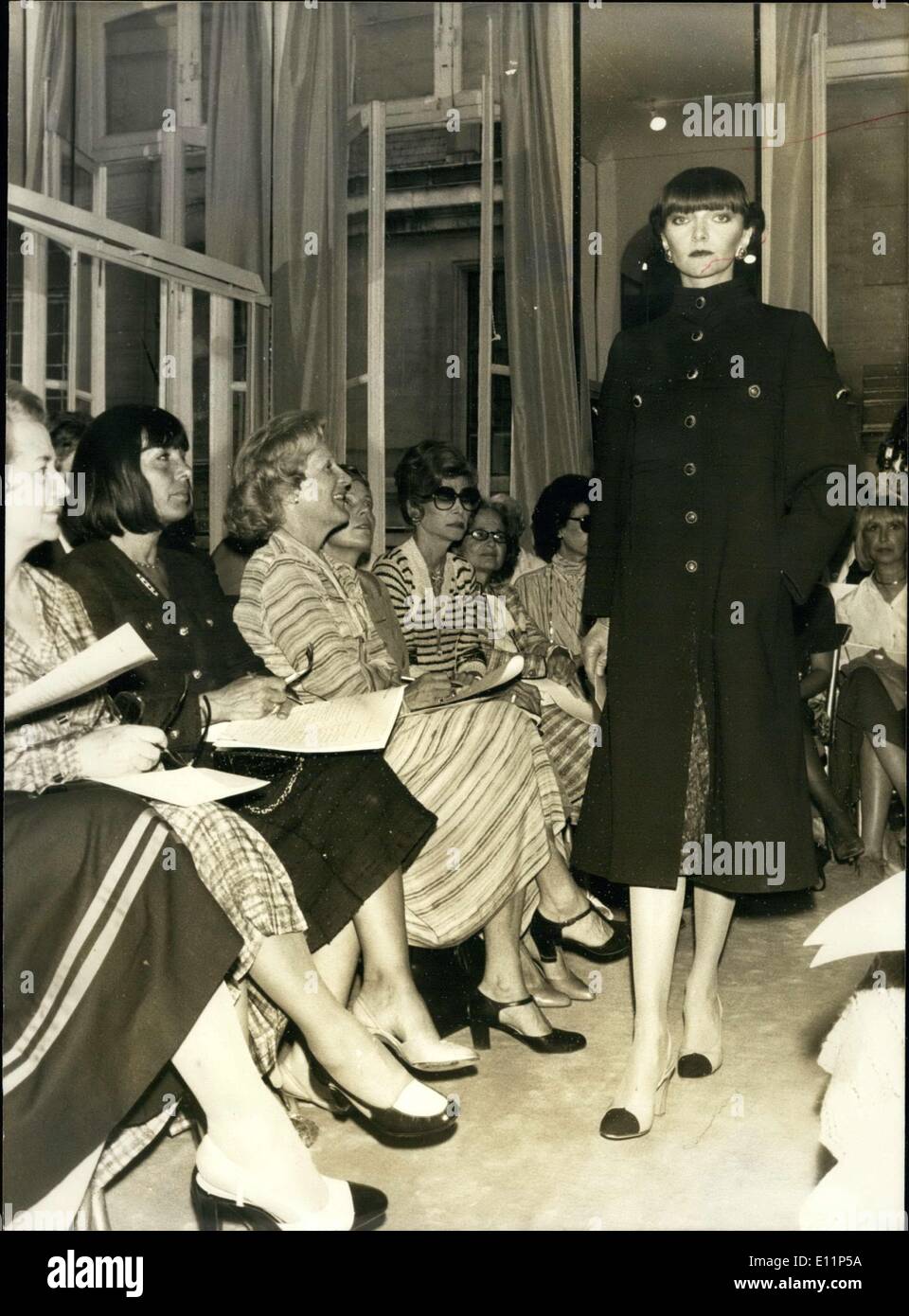 Alice saunier seité Banque de photographies et d’images à haute