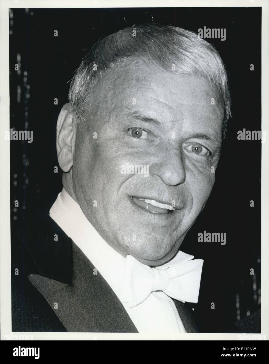10 janvier 1980 - Radio City Music Hall, New York City. Chanteur Frank Sinatra était à au concert-bénéfice au Radio City Music Hall afin de recueillir des fonds pour l'Sloane Kettering Memorial Fund, ce soir. Banque D'Images