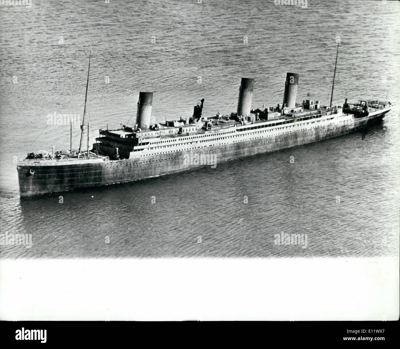 Septembre 09, 1980 - Montée du Titanic : décrit comme l'un des projets les plus ambitieux de la décennie, les producteurs de films ont maintenant fait une photo sur l'élevage de la célèbre paquebot de croisière de luxe, ''Titanic''. Le navire à travers à être insubmersible a frappé un iceburg sur son voyage inaugural et coulé en 1500 au large de Terre-Neuve, les gens avec elle en 1912, a été un sujet de spéculation pour les experts de récupération pendant de nombreuses années. Le film est basé sur le roman best-seller par Clive Cusslar, appelé ''lever le Titanic'' Banque D'Images