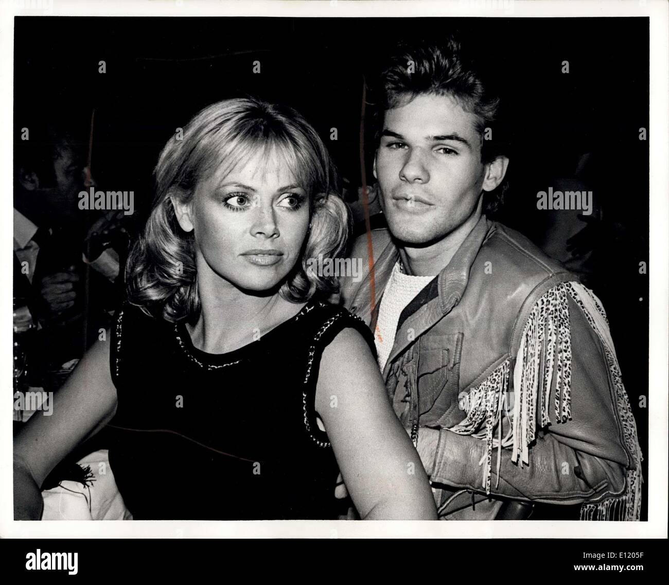 02 mai 1981 - Actrice Britt Ekland avec son dernier beau Robert Rupley à l'une des ville les plus nouveaux de la vie nocturne appelé STARBUCK sur East 45th St. Banque D'Images