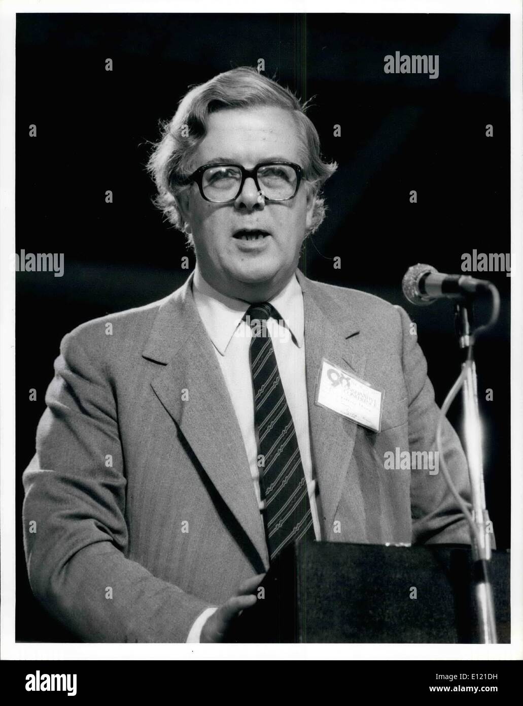 10 octobre 1981 - Parti Conservateur Confrerence à Blackpool. Photo montre sir Geoffrey comment, chancelier de l'Échiquier, vu traiter Banque D'Images