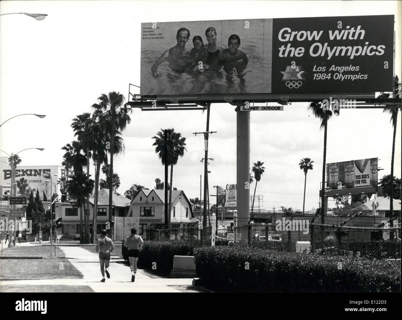 Juillet 07, 1983 - Un an avant les Jeux Olympiques Los Angles rien va sans publicité, Depuis Jeux de Los Angeles sont prévues pour être une grande réussite de l'entreprise Jeux Olympiques d'énormes commissions scolaires sont érigés partout déjà maintenant. Banque D'Images