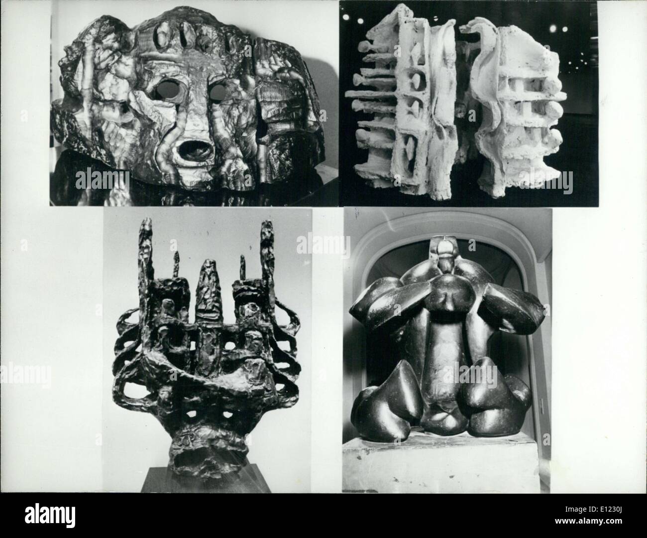 Juin 09, 1982 - Galerie d'Art Curial Morceaux Artiste Etienne Martin travaille Banque D'Images