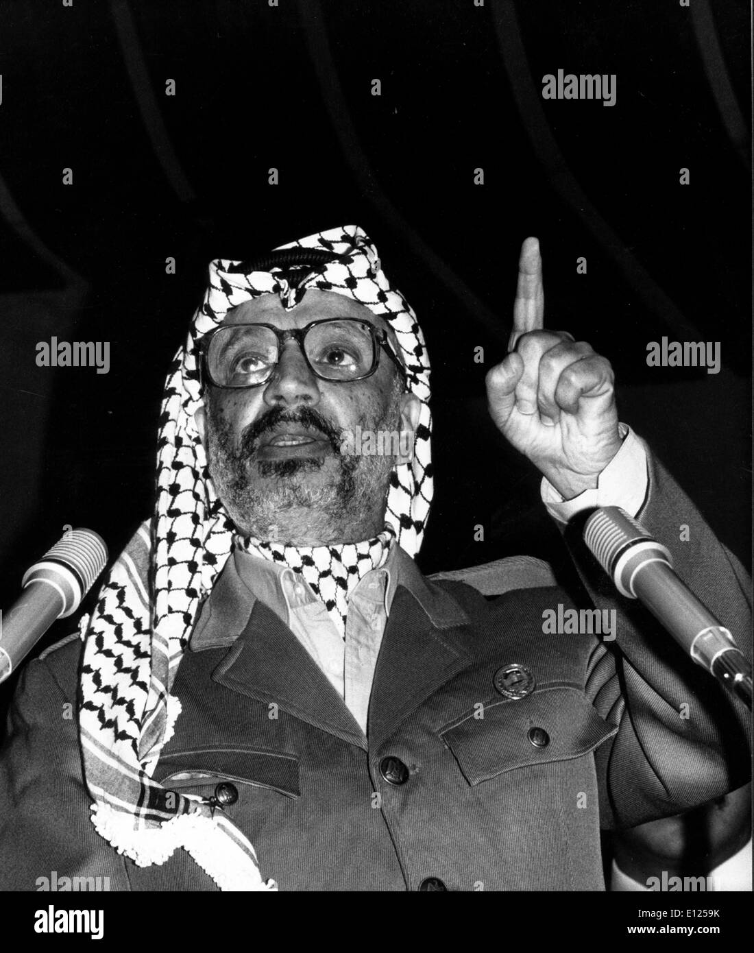 Le dirigeant palestinien Yasser Arafat discours donnant Banque D'Images