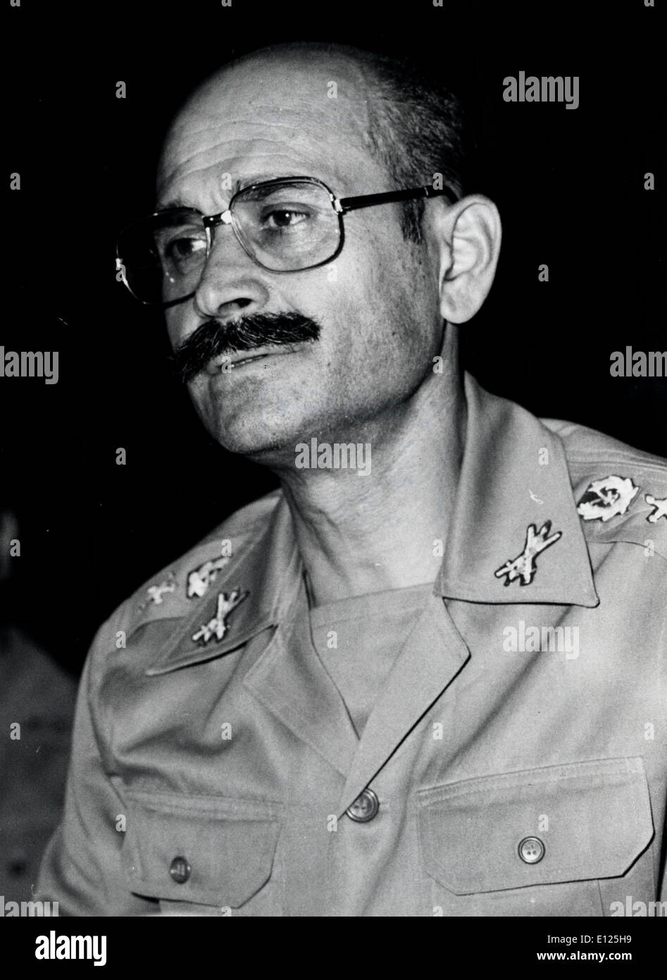 Dec 07, 2004, Téhéran, Iran ; (Photo d'emplacement exact et date inconnue). Chef de l'armée iranienne, le général FALLAHI.. Banque D'Images