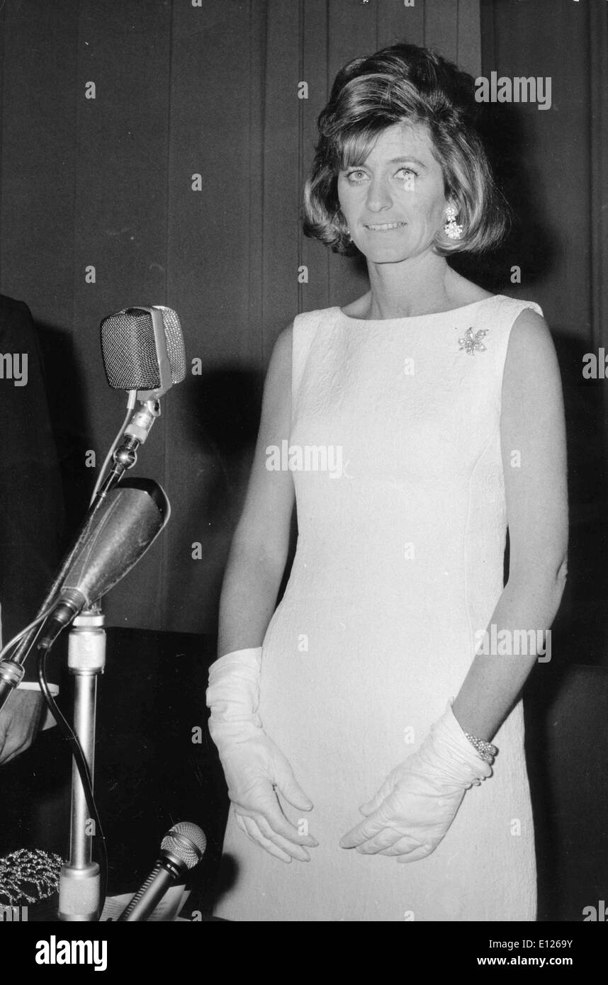 Dec 27, 2006 ; Boston, MA, USA ; inconnu. La famille Kennedy est une famille irlando-américaine dans la politique et le gouvernement en ordre décroissant du mariage de Joseph P. Kennedy et Rose Fitzgerald Kennedy. La prédominance de la famille démocratique est connu pour son libéralisme politique à l'américaine. Le plus connu est la fin des Kennedy Président des États-Unis John F. Kennedy. Les Kennedy sont souvent comparés à l'Adams, Bush, et Taft familles, parmi les plus influentes familles politiques américains Banque D'Images