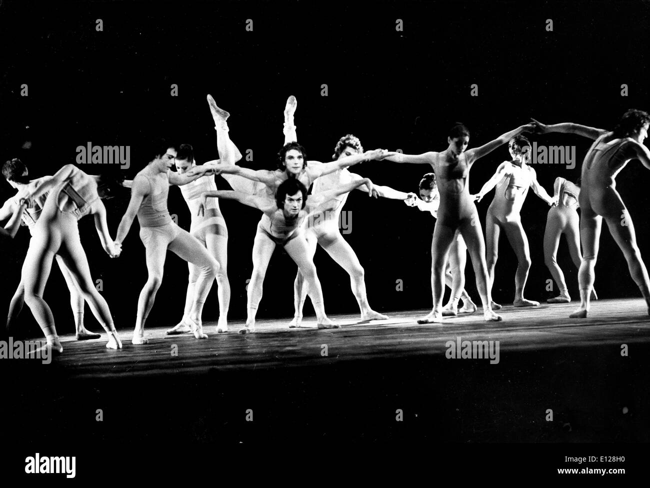 Apr 01, 2009 - Londres, Angleterre, Royaume-Uni - Ballet de l'Opéra de Paris. GHISLAINE THESMAR ET MICHAEL DENARD. KEYSTO : Banque D'Images