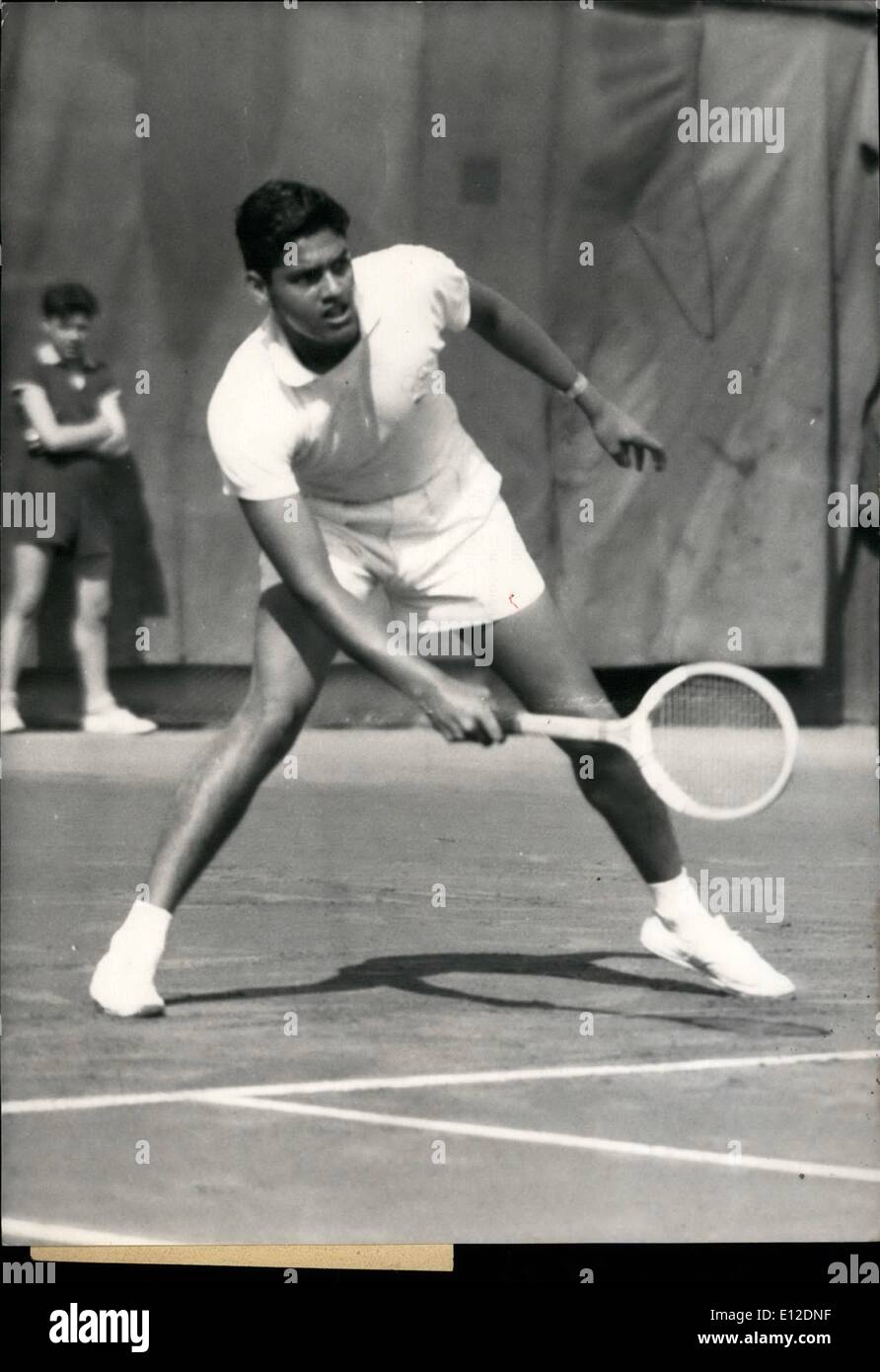 Le 20 décembre 2011 - Coupe Davis à Roland Garros (Paris) : France C. L'Inde. Joueur n° 1 indien R. Krishnan en action contre le français Haillet à Roland Garros, Paris, cet après-midi. 11/54 Juin Banque D'Images