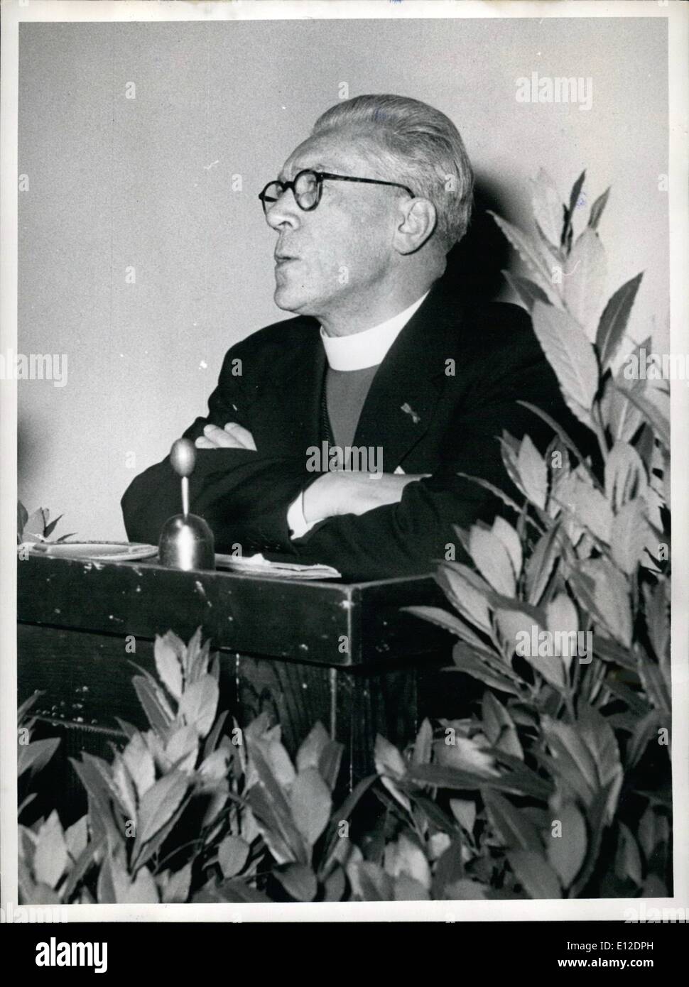 Le 20 décembre 2011 - La 16e réunion internationale d'Église vieille-catholique a lieu du 1 septembre au 5 septembre à Munich. La réunion a débuté par une conférence de l'évêque. OPS : Archevêque Dr. A. Rinkel, Pays-Bas. Banque D'Images