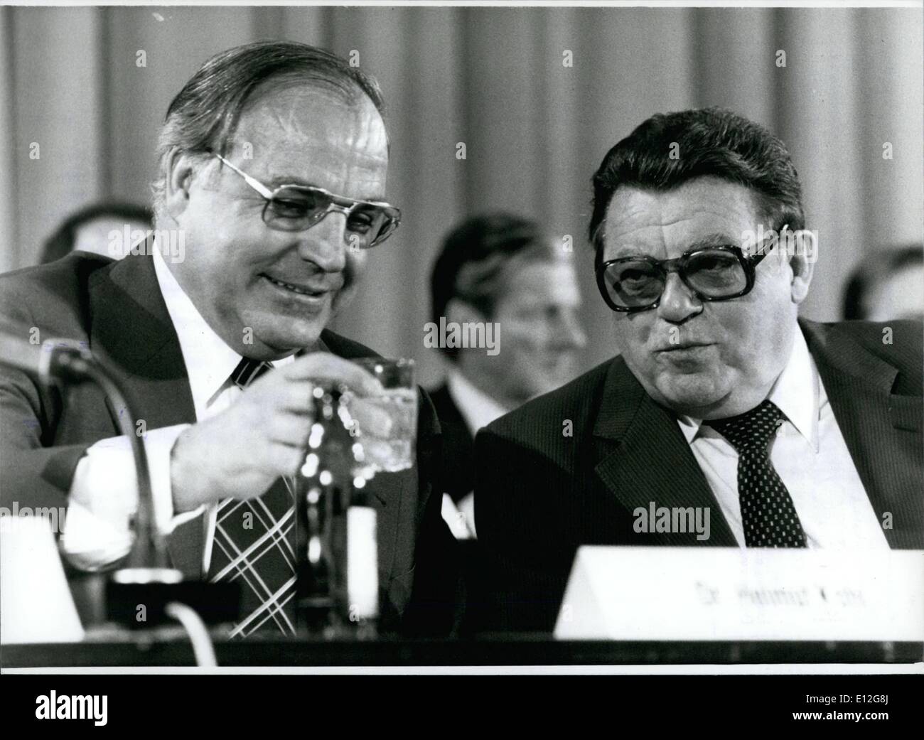 26 déc 2011 - CSU-Party-Congress Munich-West en Allemagne : Le Congrès du Parti de la Christlich Soziale Union européenne a eu lieu à Munich-West Allemagne le 28 et 29 septembre 1979. La réunion a pris un intérêt national et international en raison du fait, que le président de ce parti, François-Joseph Straut, après un affrontement spectaculaire au sein de la CDU/CSU-partis frères, est devenu commun désigné comme candidats pour les prochaines élections de chancelier à l'automne 1980 Banque D'Images