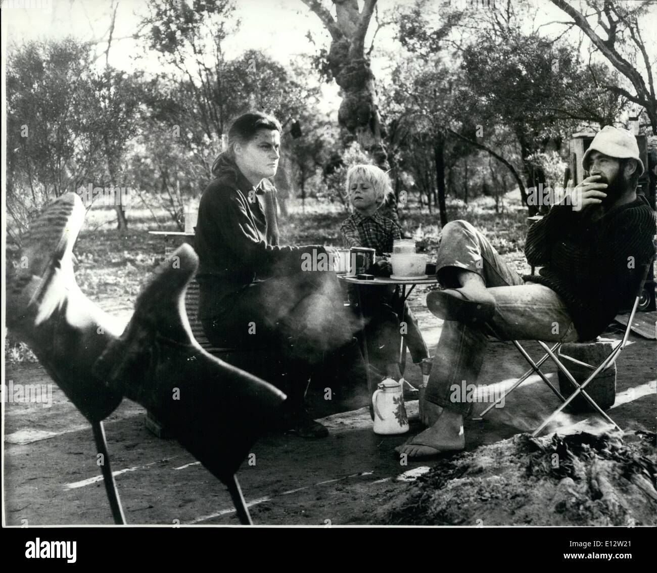 25 février 2012 - Retour vers le bon vieux temps - sa fièvre de l'opale à Lightning Ridge. C'est un peu comme retourner 50 ans dans le temps juste Banque D'Images