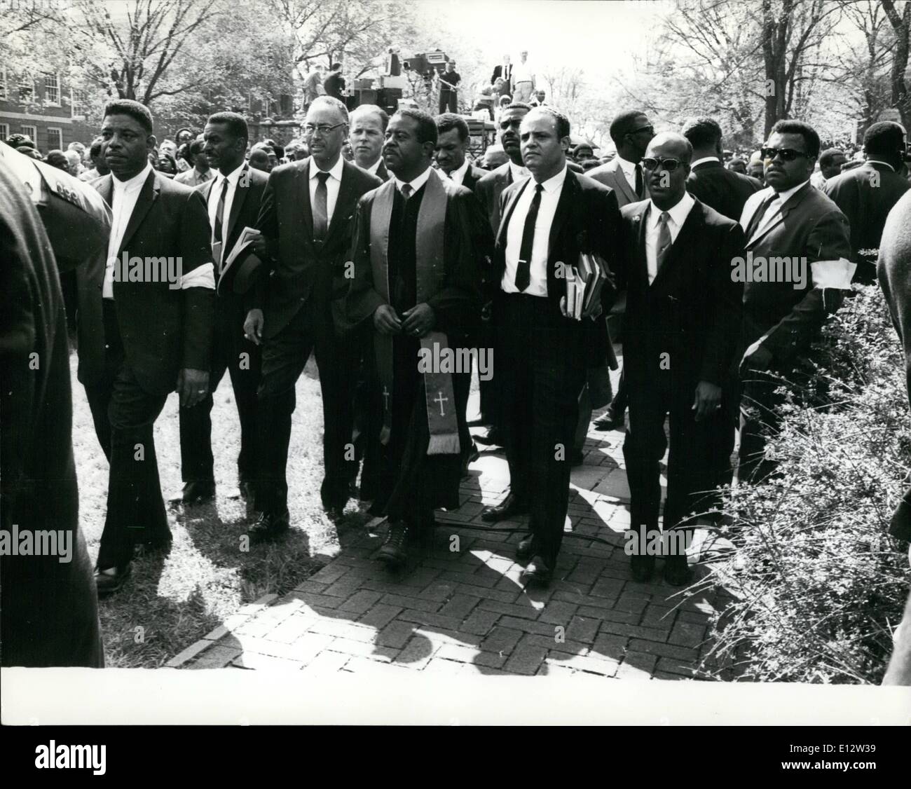 25 février 2012 - Les funérailles du Dr Martin Luther King. : successeur de Dr Martin Luther King. Le docteur Abernathy, arrive pour les funérailles Banque D'Images