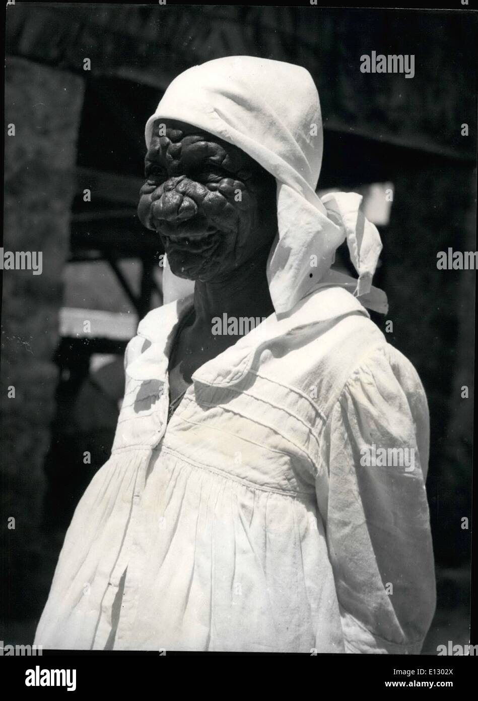 25 février 2012 - Les Îles Seychelles. Les Îles Seychelles, dans l'Océan Indien, ont été capturés par un navire britannique en 1794, et ont finalement été attribué à la Grande-Bretagne en 1810. Par lettres patentes du 21 septembre 1903, ils ont été érigés en une colonie séparée. Il y a 92 îles, et la surface totale de la colonie, avec des dépendances est estimée à 156 milles carrés de 1/4. Bien que seulement 4 degrés au sud de l'Équateur, les îles sont en bonne santé. L'éducation est considéré comme de grande importance, il y a 28 R.C. et C.de E. et les écoles primaires du gouvernement, et le gouvernement et centres techniques homecraft Banque D'Images