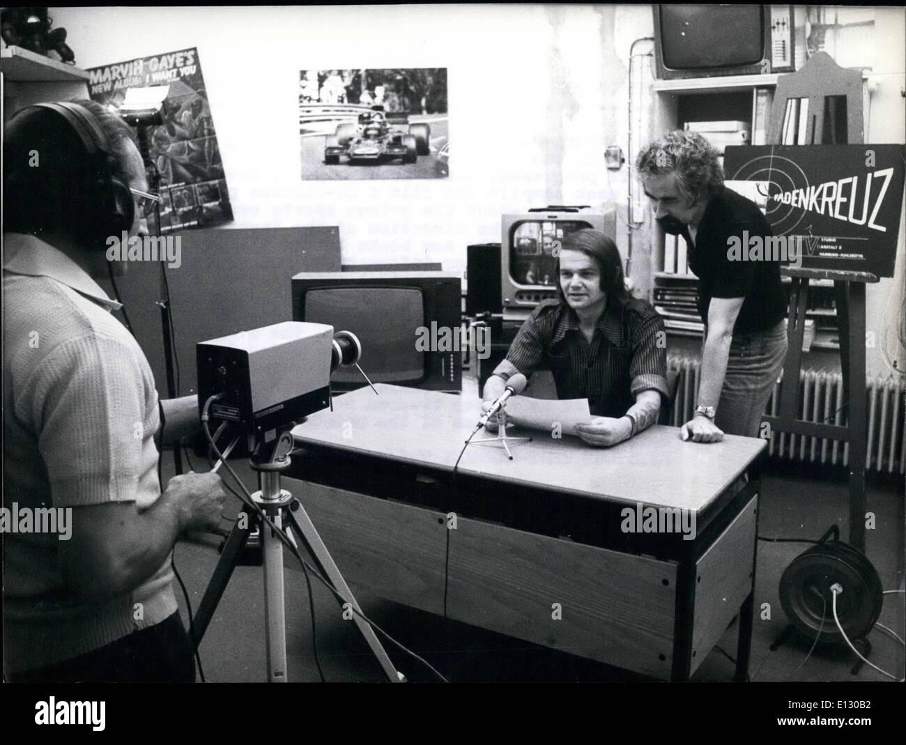Le 26 février 2012 - Hambourg les détenus font leur propre émission de télévision : la prison d'Hamburg-Fuhlsbuttel à Hambourg est la première prison en Allemagne de l'Ouest où les détenus font leur propre émission de télévision. Depuis environ un an, sept prisonniers chaque semaine compiler et film à 20 minutes de programmes qui informe sur la prison des événements sportifs, donne des informations par la direction de l'institution, les critiques des nouveaux livres dans la bibliothèque, programmes de films, et d'autres informations concernant la vie en prison Banque D'Images