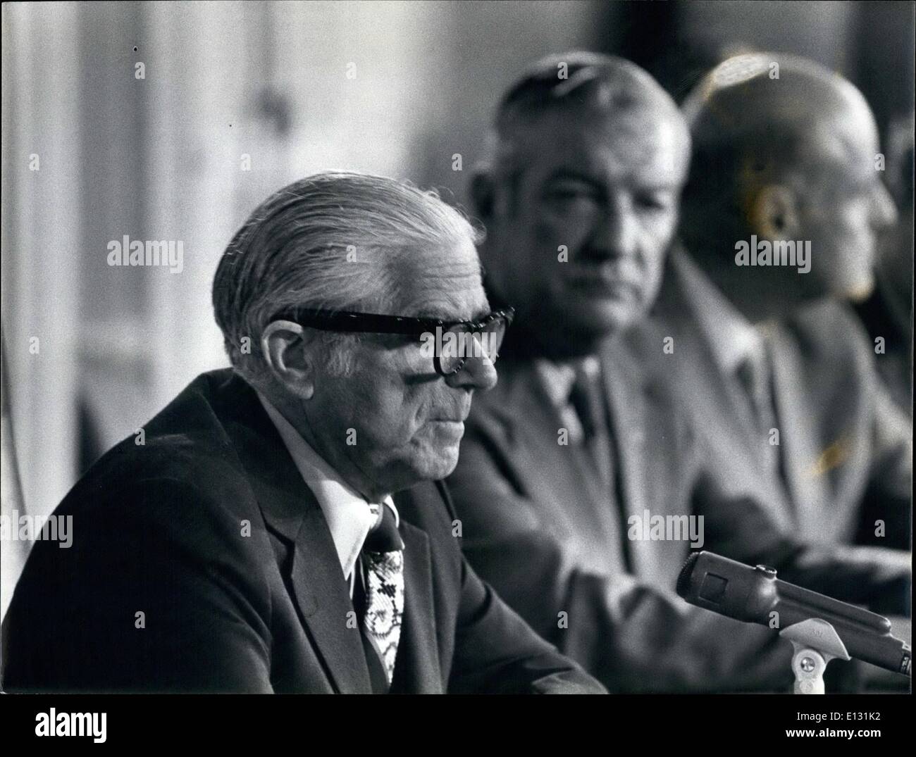 Le 26 février 2012 - New York. Maire Abraham Beame Conférence de presse. Aujourd'hui, 1975 Banque D'Images