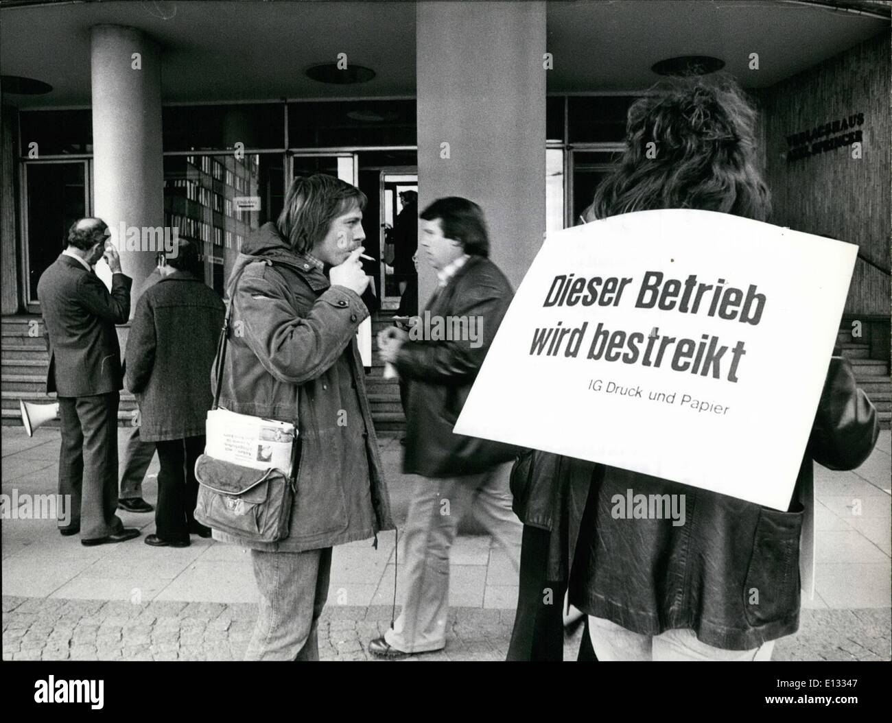 Le 26 février 2012 - Les employés de Printing-Offices en grève tout au long West-Germany Look-Out à l'appel des employeurs : à peine Banque D'Images