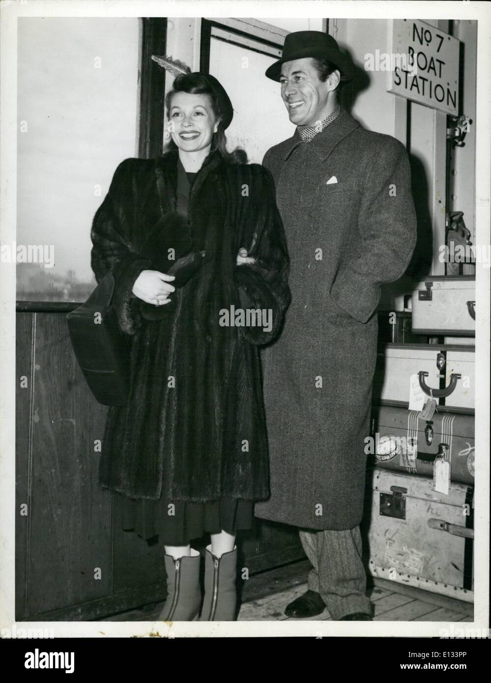 Le 26 février 2012 - étoiles britannique arrive : New York - Rex Harrison et sa femme, Lilli Palmer, la star de cinéma à leur arrivée le paquebot Queen Elizabeth. La nis Harrison photo ''Escape'' en Grande-Bretagne. Banque D'Images