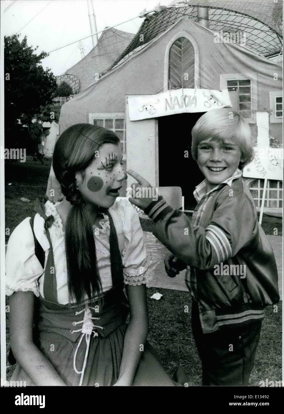 28 févr. 2012 - Les enfants star Ricky schroder des USA dans la forme d'étoile enfants Munich USA : à tous les neuf ans enterré sur une tête la ''Champ'', son dernier film. Cette séquence produite par le célèbre film-réalisateur Franco Zeffirelli débutera le 26 octobre, 1979 en Allemagne de l'ouest. La rousseur blonde Richy qui a été sélectionné sur 2000 candidats à l'écoute dans le ''Champ'' le fils d'un ancien combattant de plus en plus professionnels qui tentent un retour pour l'amour de sa cadette qui admirent. beaucoup et son souhait le plus cher est que son papa sera de retour comme une brightful gagnant dans l'anneau Banque D'Images