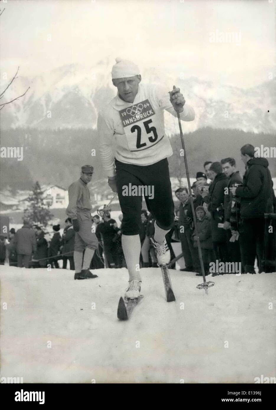 29 février 2012 - Tormod Knutsen Norvège Ski Cross combiné Médaille d'or aux Jeux Olympiques d'hiver de 1964 Inssbruck polluée montre Technicien Banque D'Images