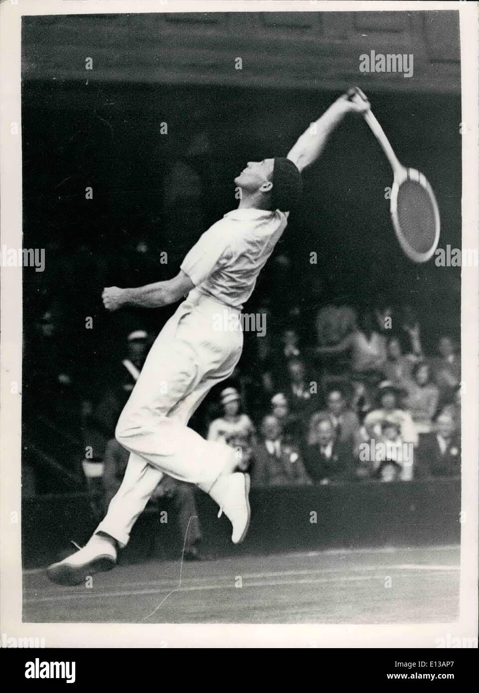 29 février 2012 - J. Borotra dans le double mixte à Wimbledon 1933 Banque D'Images