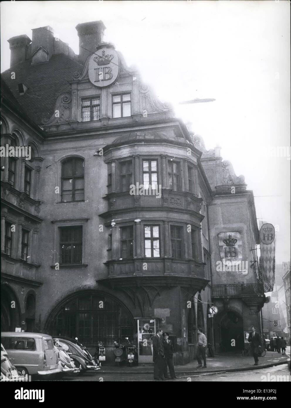 22 mars 2012 - presque chaque étranger est d'abord aller à la maison Hof-Brewery au Platzl, le célèbre centre de gens qui aiment boire de la bière. Banque D'Images