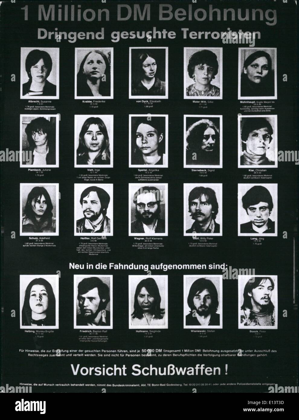 Mar. 27, 2012 - Nouvelles affiches avec les terroristes dans la RFA : le département d'investigation criminelle de la République fédérale d'Allemagne recherches avec une nouvelle affiche pour les terroristes 20. Photo montre la nouvelle affiche avec des images et des noms des terroristes recherchés. Première rangée : Susanne Albrecht, Krabbe Friderike, Elisabeth von Dyck, Silke, Brigitte Mohnhaupt Maierwitt (f.l.t.r), Deuxième rangée : Juliane Plambeck, Inge Viett, Angelika Speitel, Sigrid Sternebeck, Christian Klar, troisième ligne : Adelheid Schulz, Rolf Heissler, Rolf Clemens Wagner, Willy Peter Stoll, Joerg Lang Banque D'Images