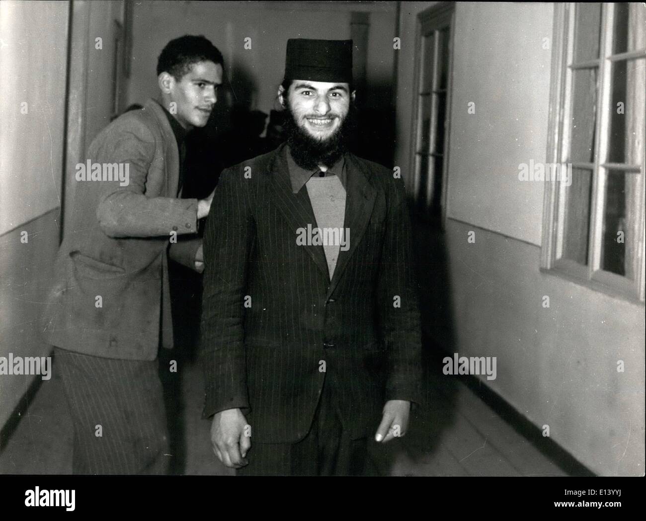 Mar. 27, 2012 - sous de stagiaire de moines, qui n'ont pas encore mis sur la soutane noire, dans les couloirs de l'un des monastères où ils vivent. Banque D'Images