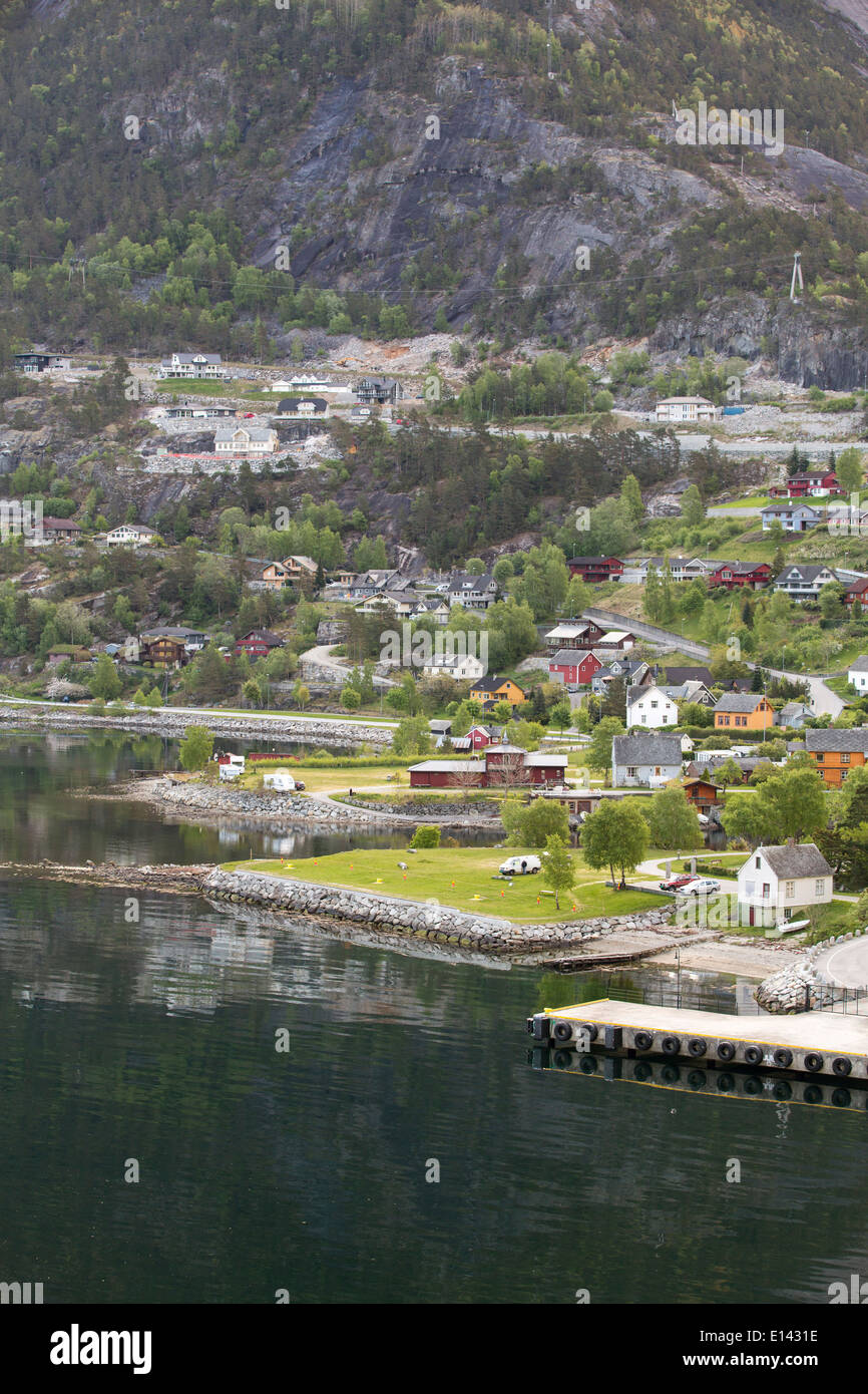 La Norvège, Eidfjord, camping et village Banque D'Images