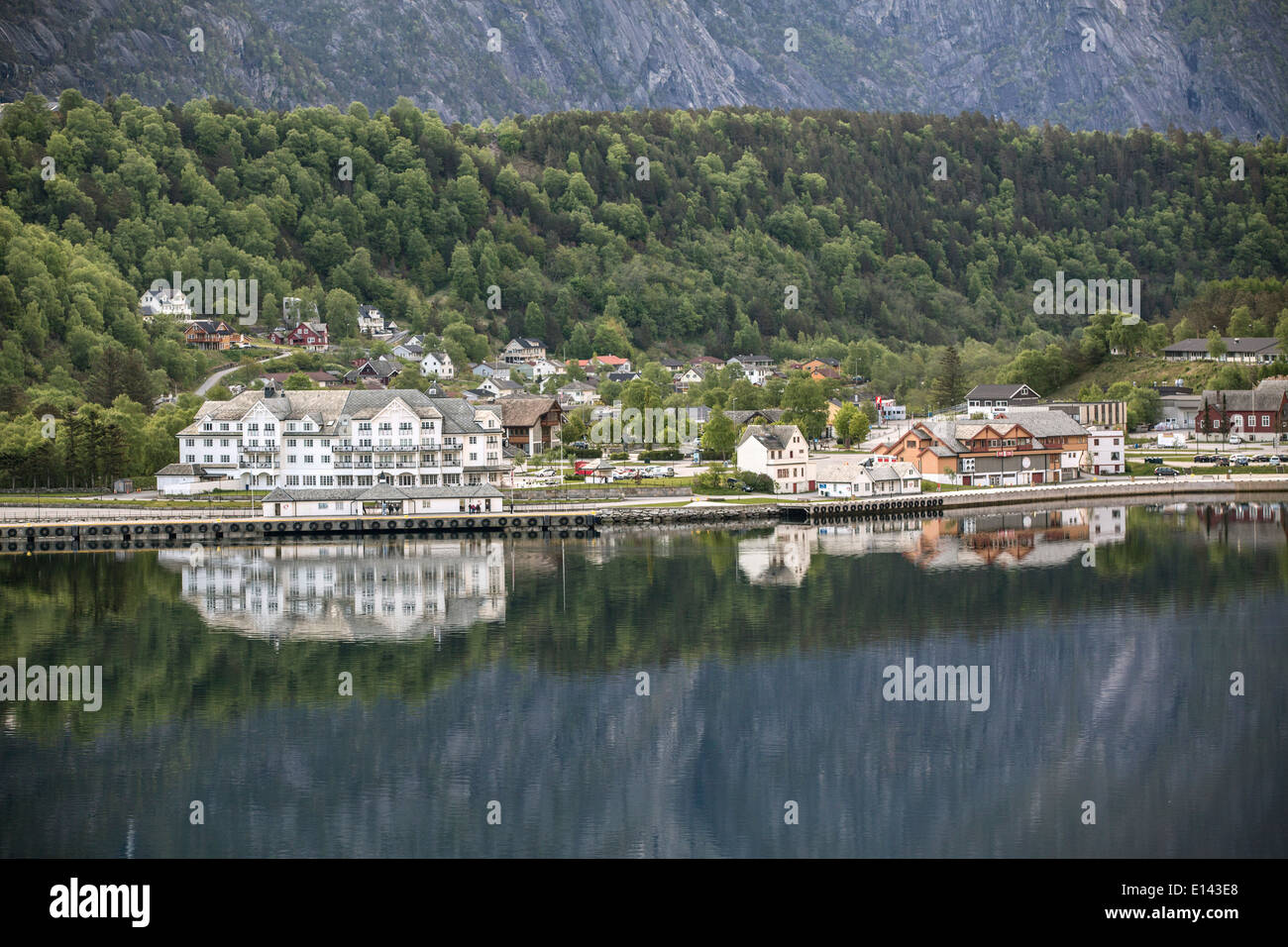 La Norvège, Eidfjord, hôtels et village Banque D'Images