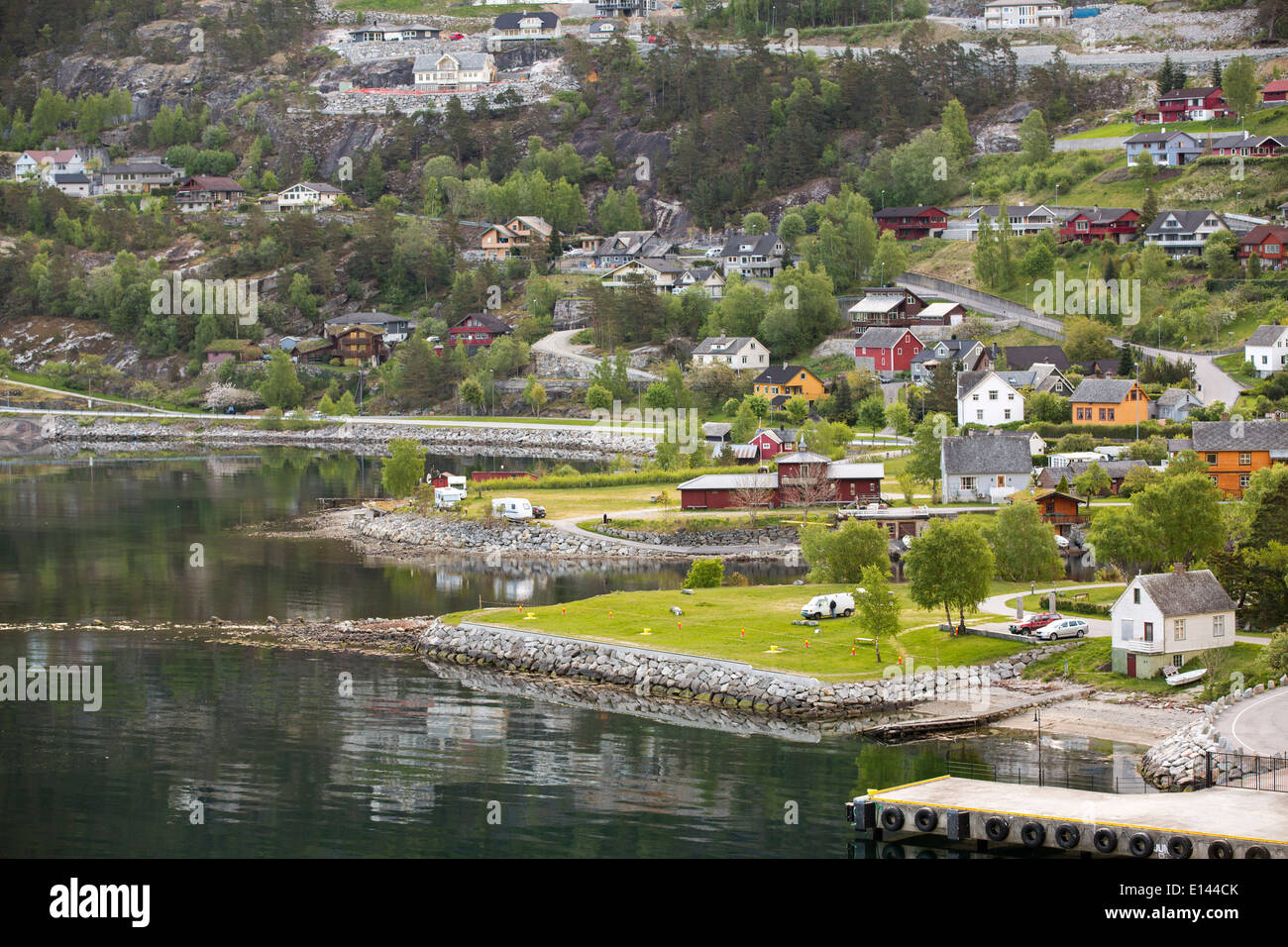 La Norvège, Eidfjord, camping et village Banque D'Images