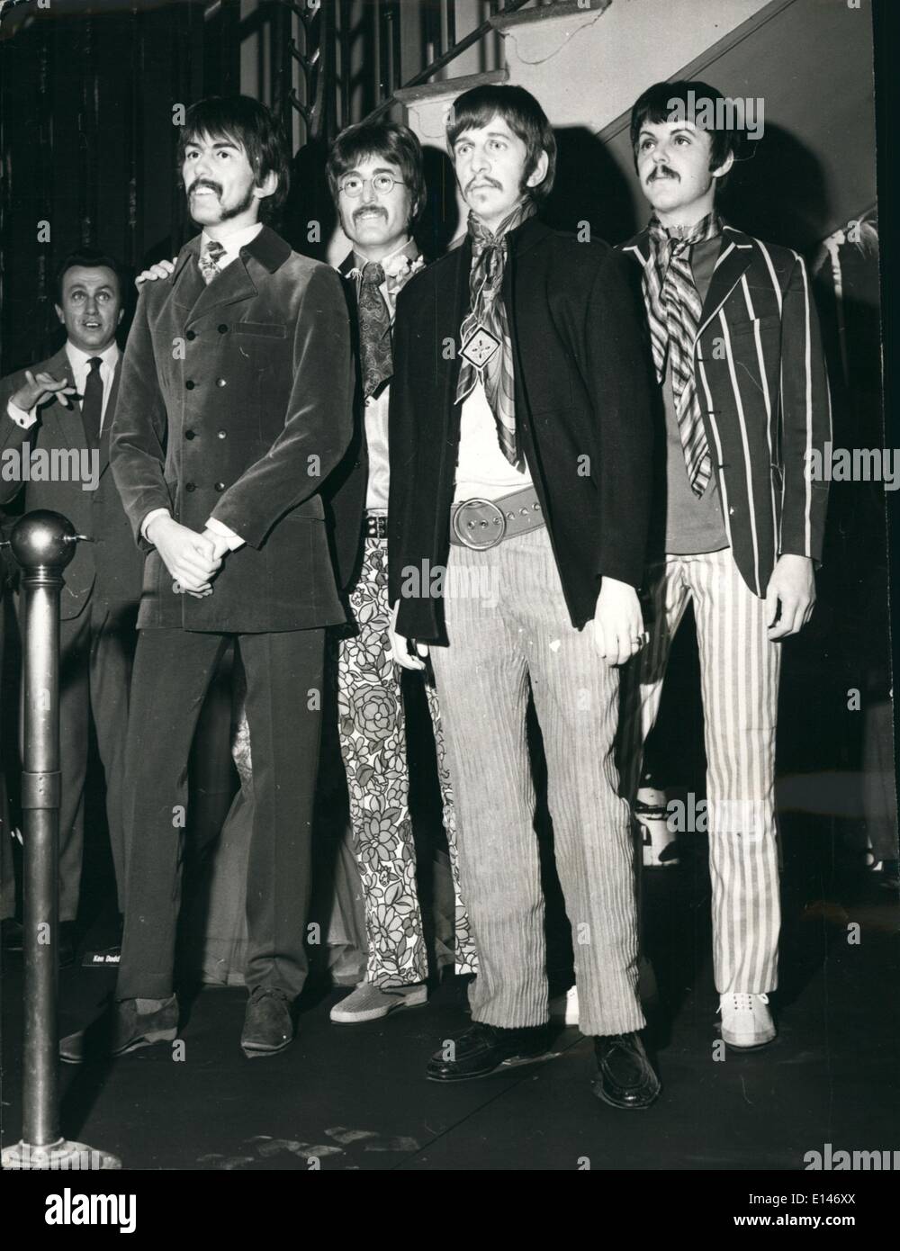 Avril 16, 2012 - Les Beatles comme ils ont l'air aujourd'hui... a - version à jour de la célèbre Madame Tussaud à quatre avec Ken Dodd - dans la cire trop, à la recherche sur. Banque D'Images