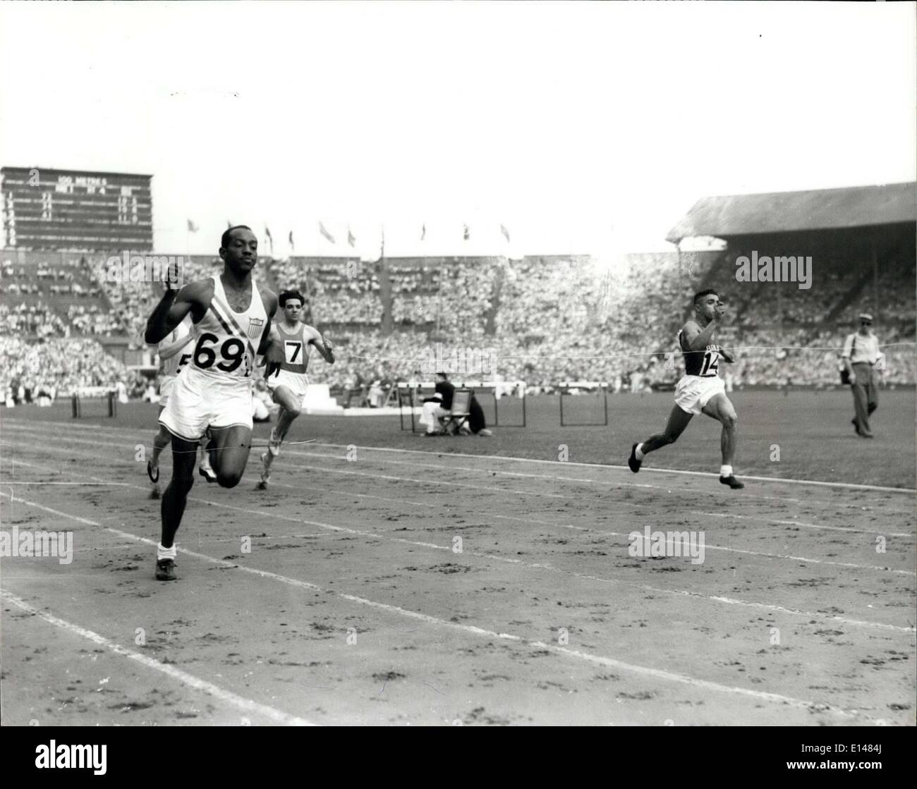 Le 17 avril 2012 - Harrison Dillard (69) gagner aux Jeux Olympiques de Londres la chaleur 5. Banque D'Images