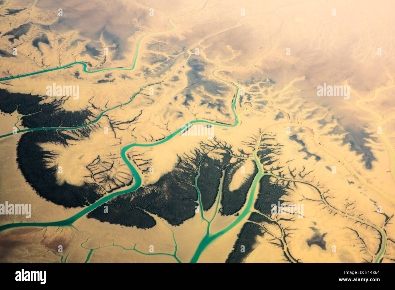 Emirats arabes unis, dubaï, vue sur la côte de l'Iran près de persan ou Golfe Arabique. Aerial Banque D'Images