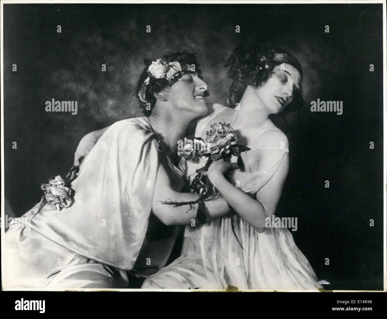 18 avril 2012 - Anna Pavlova et son partenaire Laurent Novikoff. Banque D'Images