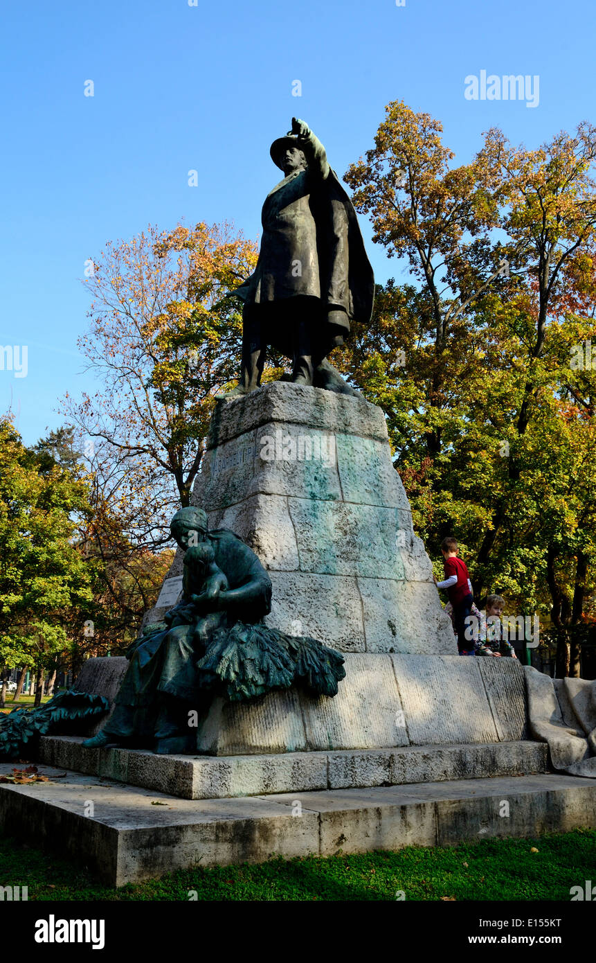 La Hongrie, Szeged, la place Széchenyi, Pál Vásárhelyi statue Banque D'Images
