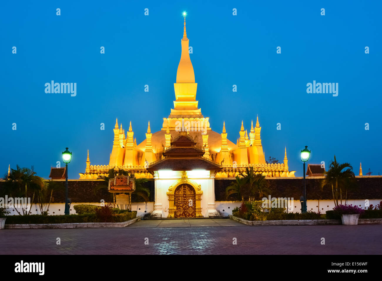 Pha That Luang Stupa, 'grande' est un gold-couverts grand stupa bouddhiste dans le centre de Vientiane, Laos Banque D'Images