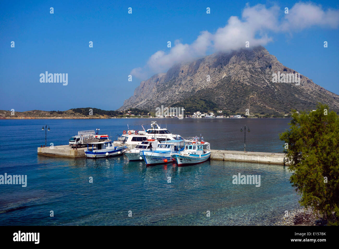 Bateaux à Port Blanc Myrties Kalymnos, Grèce, Banque D'Images