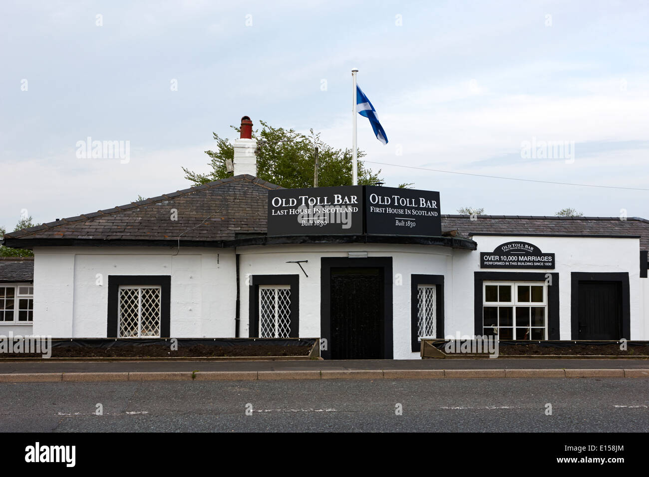 L'ancien bar sans frais première et dernière maison en Ecosse sur la frontière de l'angleterre Banque D'Images