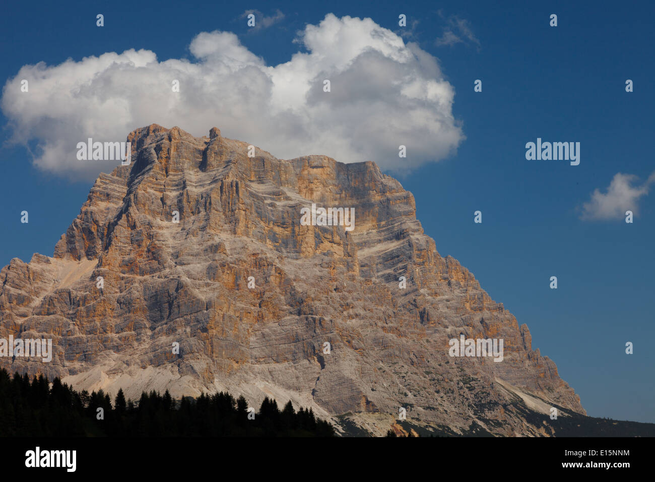 Monte Pelmo Peak - Dolomiti mountain - Italie Europe Banque D'Images