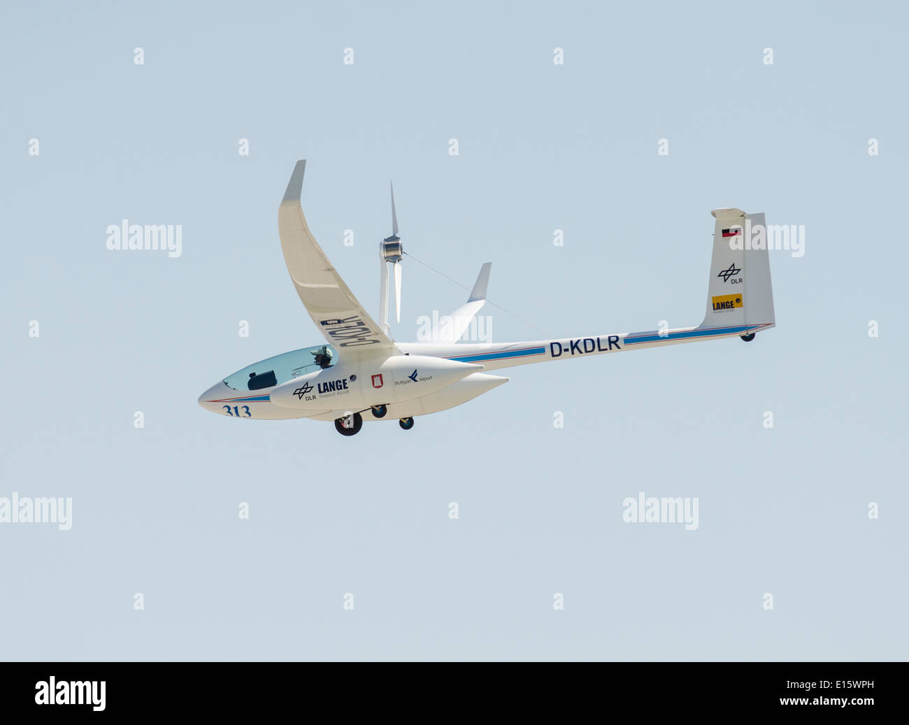 Antares DLR-H2 avion à pile à combustible en vol. Premier avion fonctionnant sur l'alimentation de piles à combustible. Banque D'Images