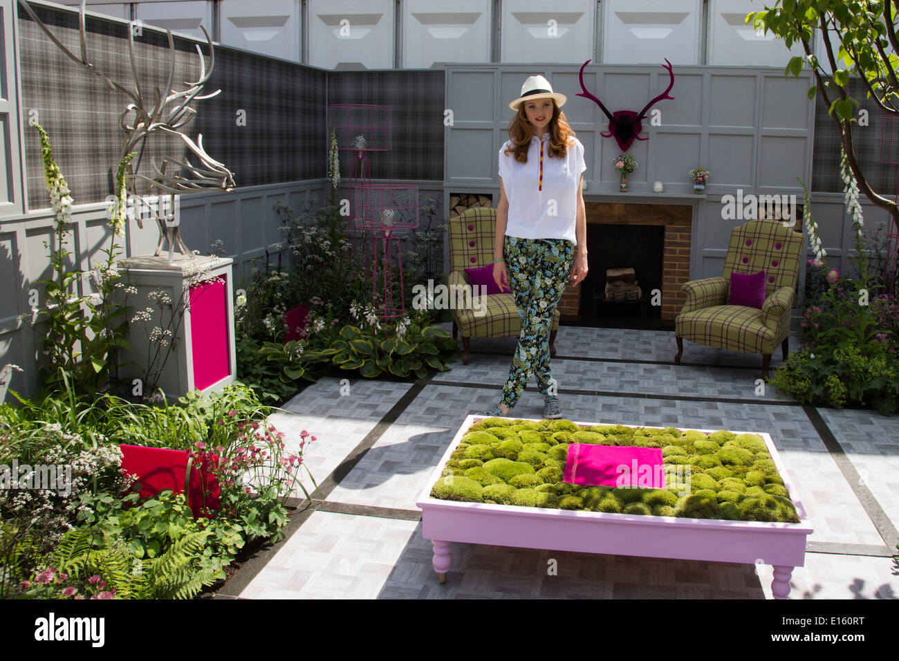 Modèle et actrice Lily Cole lors d'un photocall au RHS Chelsea Flower Show Banque D'Images