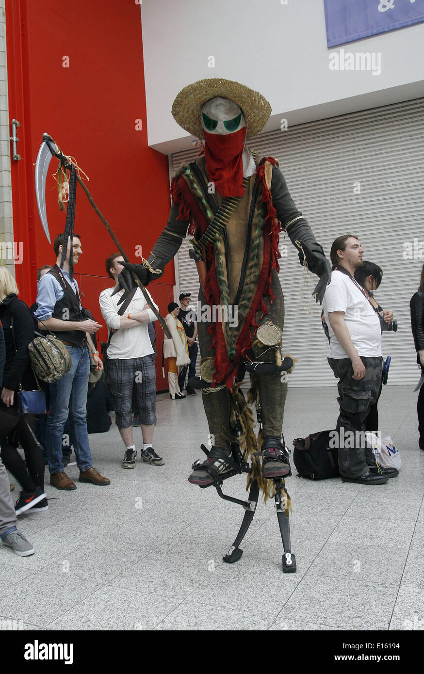 Londres, Royaume-Uni. 23 mai, 2014. Les visiteurs costumés à la MCM Comic Con pop-culture convention à Londres. 23.05.2014 Crédit : Theodore Liasi/ZUMA Press, Inc./Alamy Live News Banque D'Images