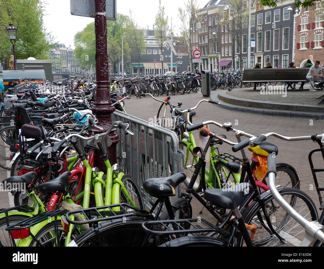 Grand nombre de bicyclettes Banque D'Images