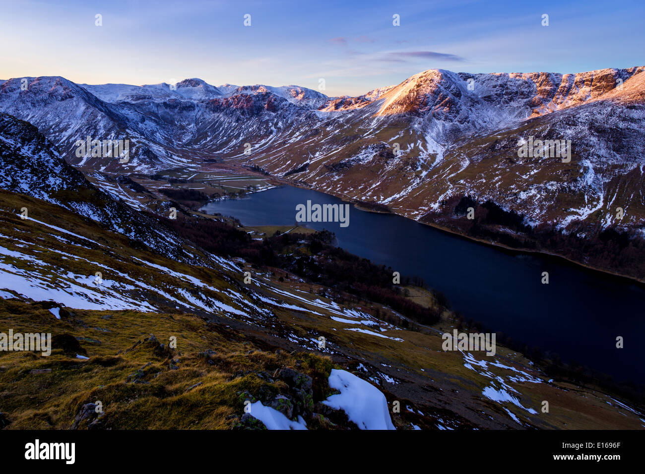 Lever de soleil sur la lande en hiver, Lake District Banque D'Images