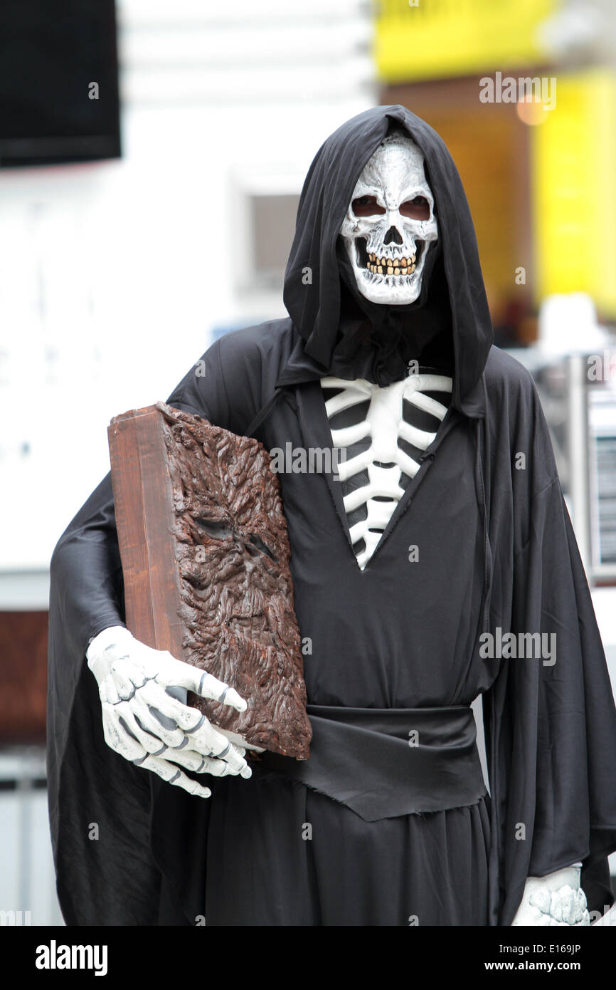 Londres, Royaume-Uni. 23 mai, 2014. Les visiteurs costumés à la MCM Comic Con pop-culture convention à Londres. 23.05.2014 Crédit : Theodore liasi/Alamy Live News Banque D'Images