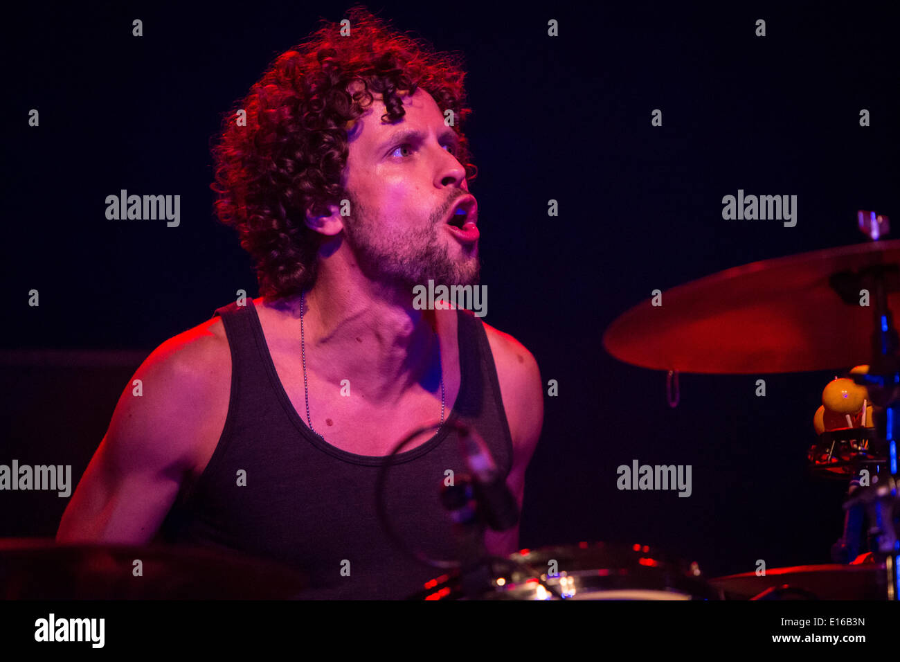 Milan Italie. 23 mai 2014. Le guitariste de blues-rock américain et lauréat des Grammy Awards Gary CLARK JR. exécute live au Magazzini Generali Crédit : Rodolfo Sassano/Alamy Live News Banque D'Images